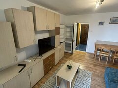 Drumul Taberei, Piata Moghioros